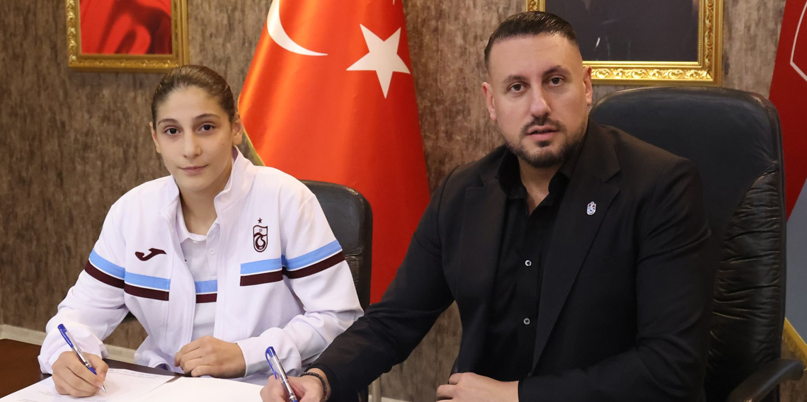 Milli Boksör Esmanur Yurtsever Trabzonspor’da!