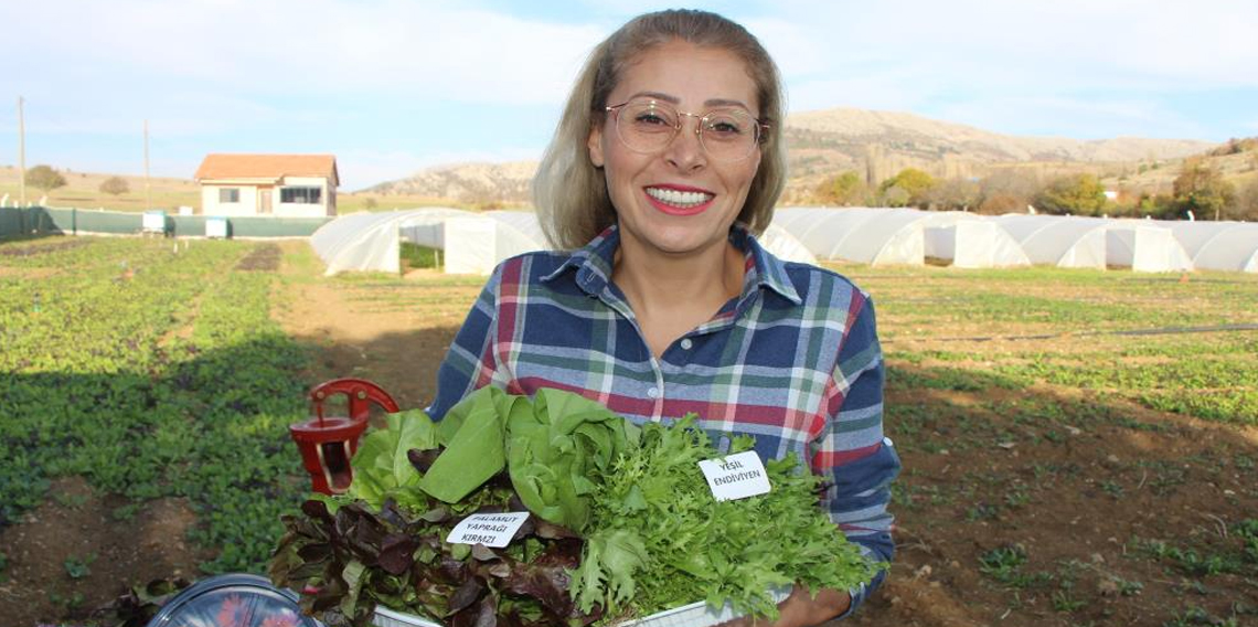 Köyüne dönen gıda mühendisi kadın yeşil mirası renklendirdi
