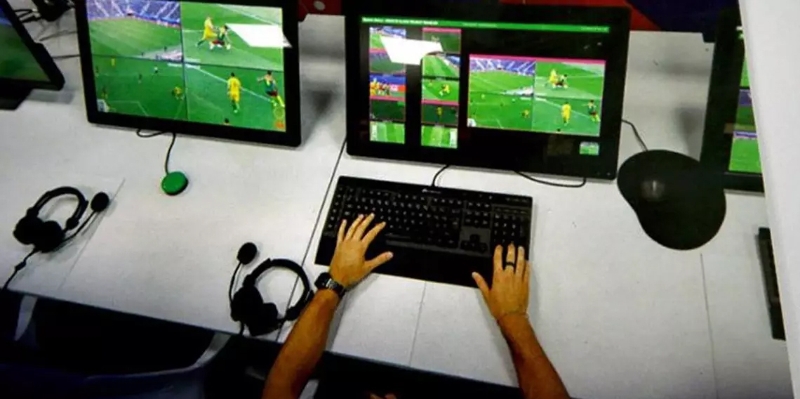 Antalyaspor - Beşiktaş maçının VAR'ı Alper Çetin! Karşılaşma saat 20:00'de!