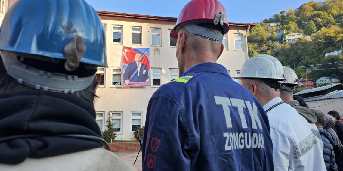 Karabük ve Zonguldak’ta 10 Kasım’da hayat durdu