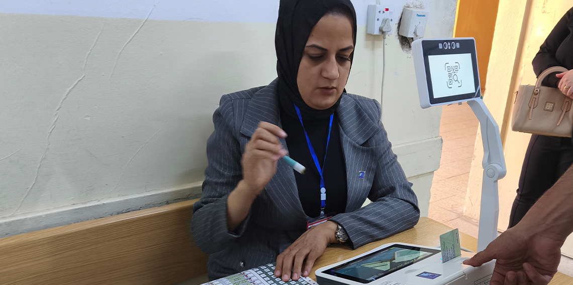 Irak’taki genel seçimde oylamaya katılım yüzde 82,42 oldu