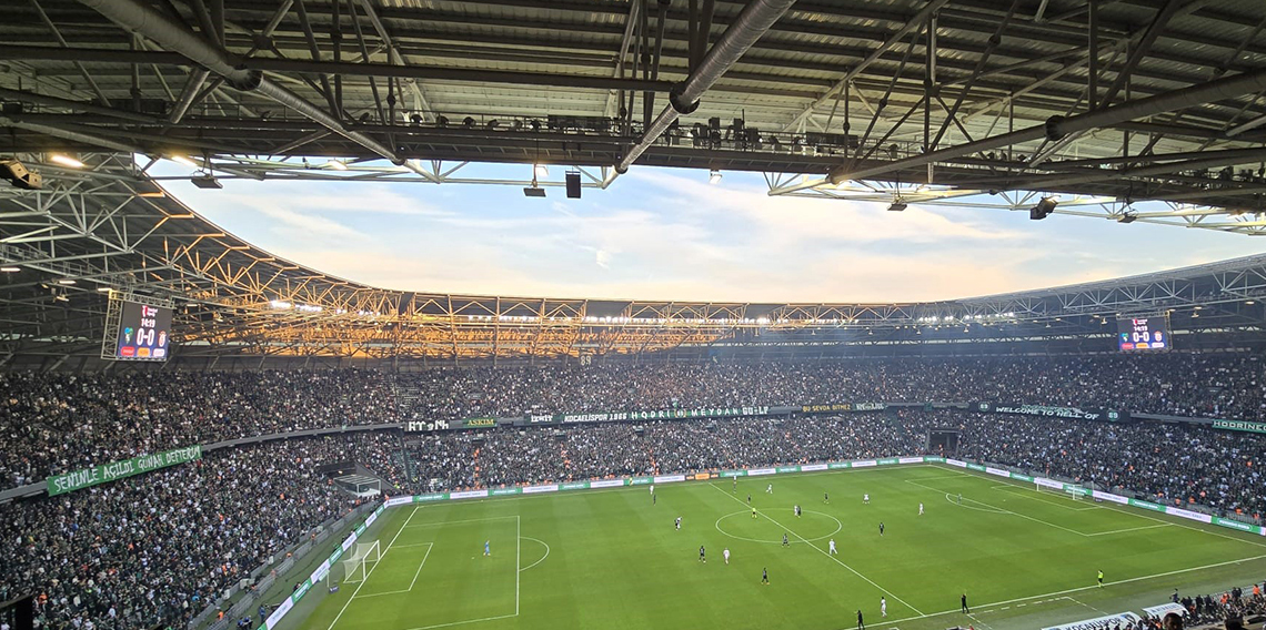 Kocaelispor - Galatasaray maçında seyirci rekoru kırıldı