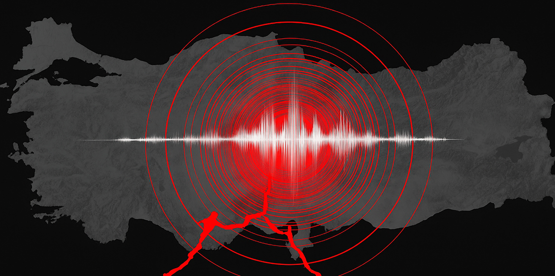 Sındırgı peş peşe depremlerle sarsıldı