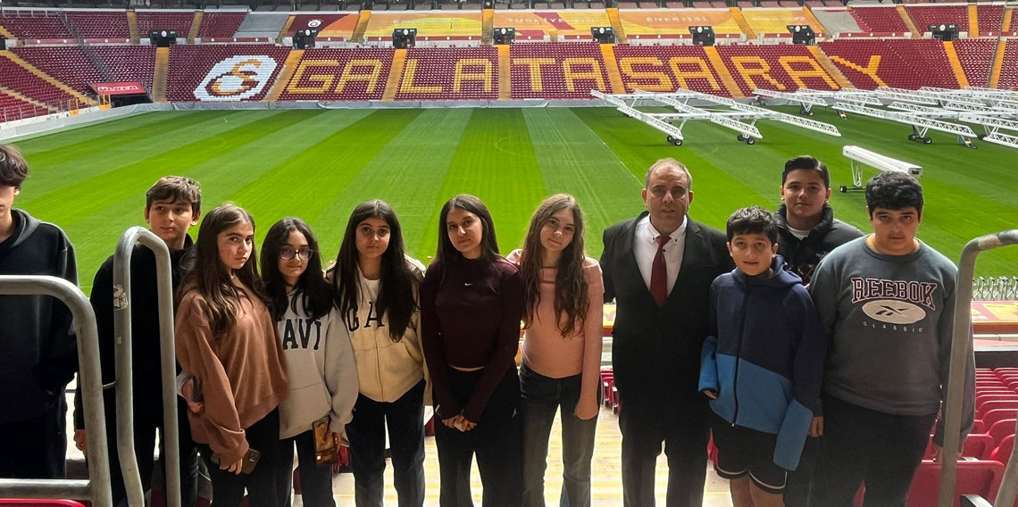 Galatasaray, Adana’dan çok özel misafirleri ağırladı!