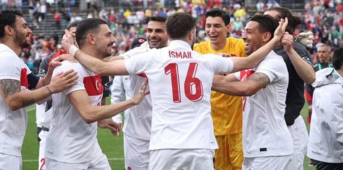 Ay-yıldızlılar Bursa’da sahaya çıkıyor!