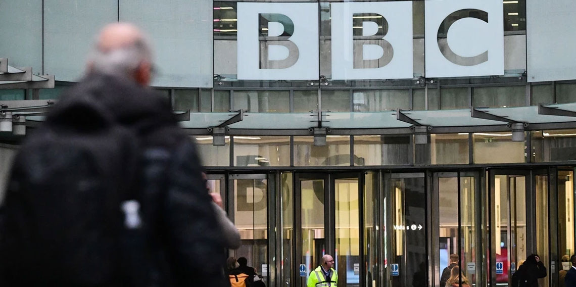 ABD Başkanı Trump BBC'ye fena taktı 5 milyar dolar istiyor