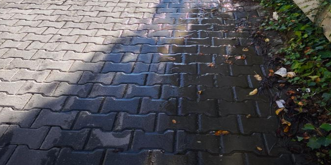 Mahallede tonlarca su boşa aktı