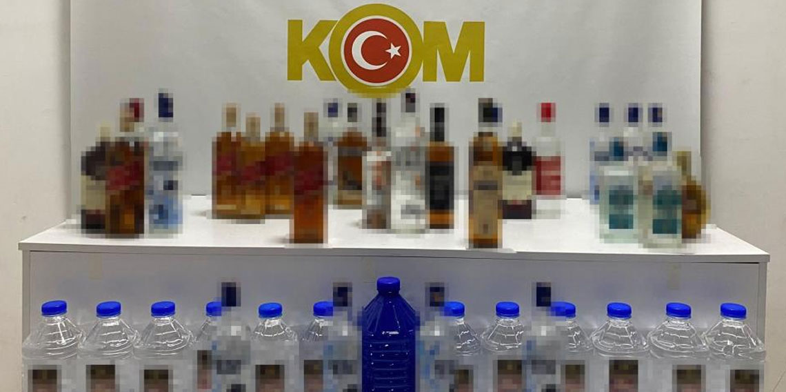Samsun’da 28,1 litre sahte içki ve 35 litre etil alkol ele geçirildi
