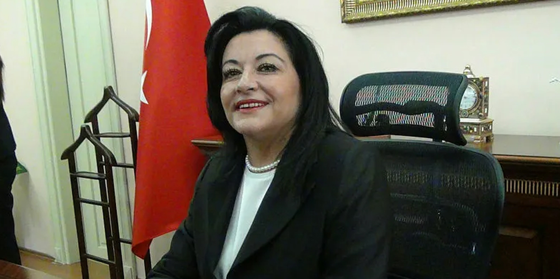 Esengül Civelek Kimdir? Türkiye’nin İlk Kadın Valilerinden Biri Olarak Öne Çıkıyor