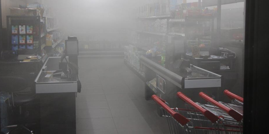 Amasya'da korkutan yangın: Marketi duman kapladı