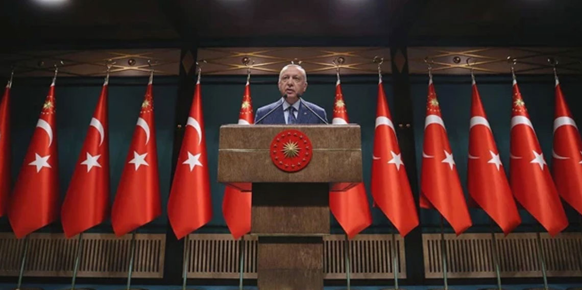 Helallik istedi Erdoğan'a istifasını sundu! Beştepe'de sürpriz ayrılık