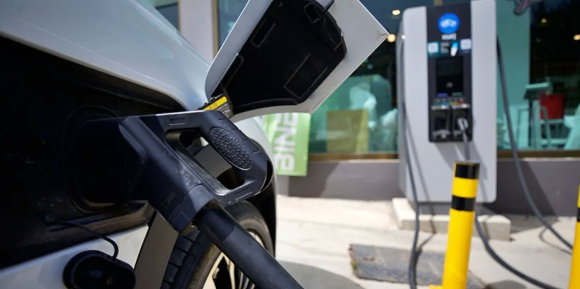 Türkiye'de şarj noktası sayısı 36 bin 984'e yükseldi