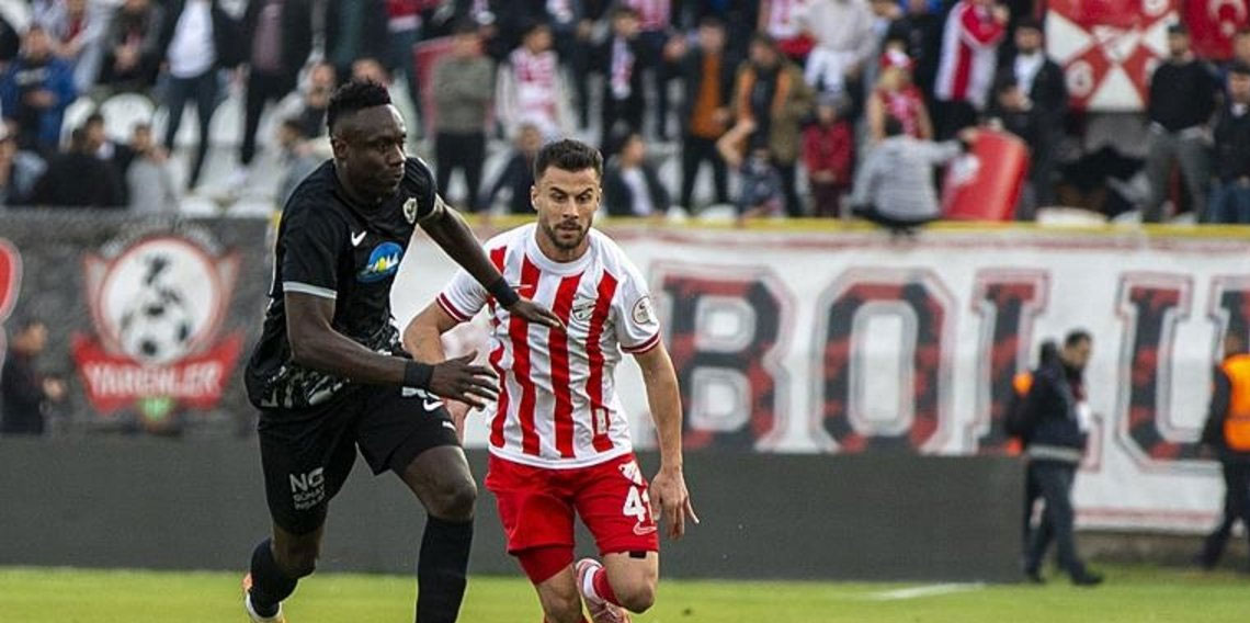 Boluspor, Amed SK'yı farklı yendi