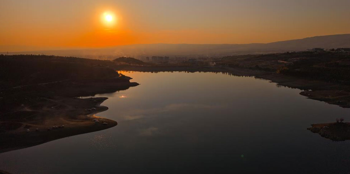 Şehir merkezine birkaç kilometre uzaklıkta