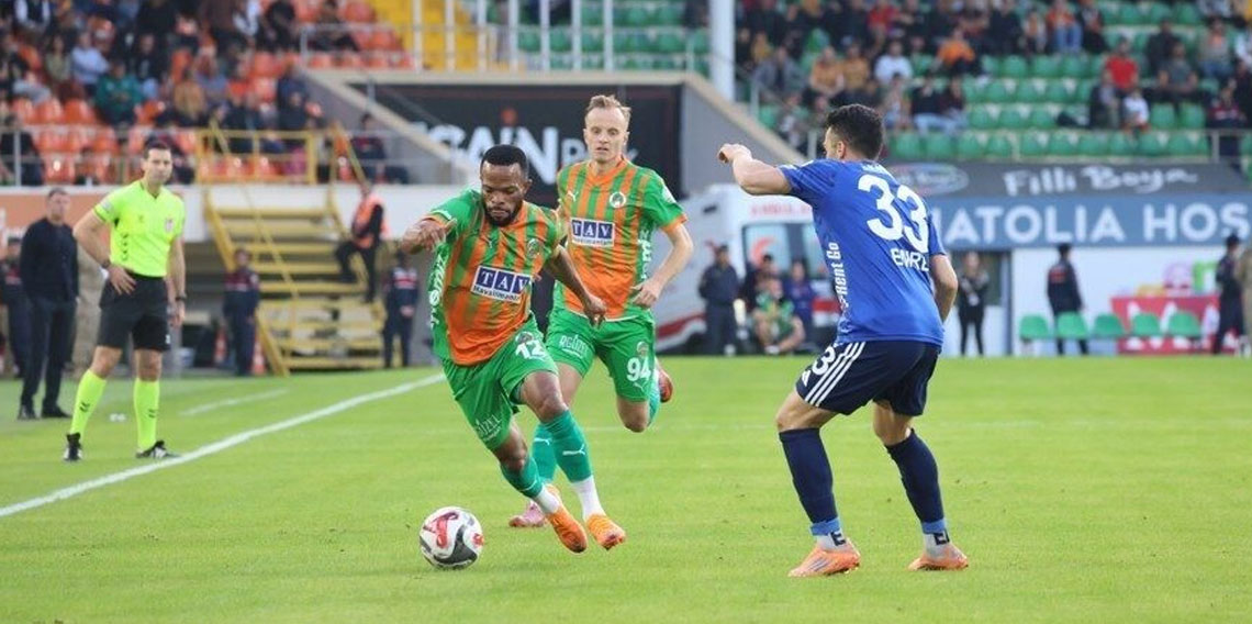 Kasımpaşa Alanyaspor’u deplasmanda devirdi!