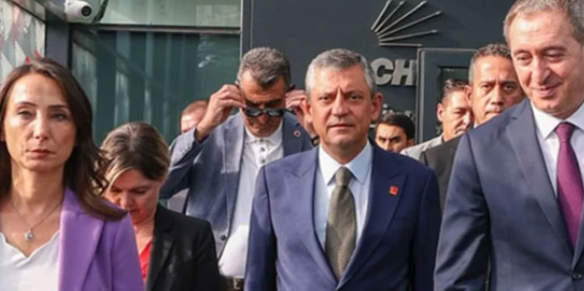 DEM Cumhuriyet'in kurucularına dil uzattı, CHP sessizliğini bozdu