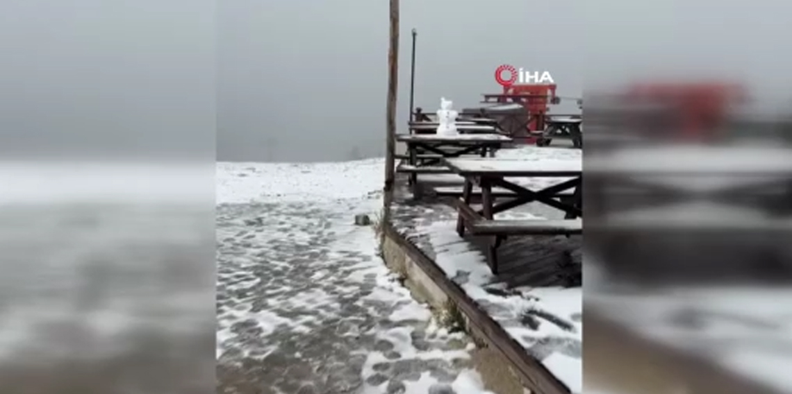 Uludağ sabah saatlerinde beyaza büründü