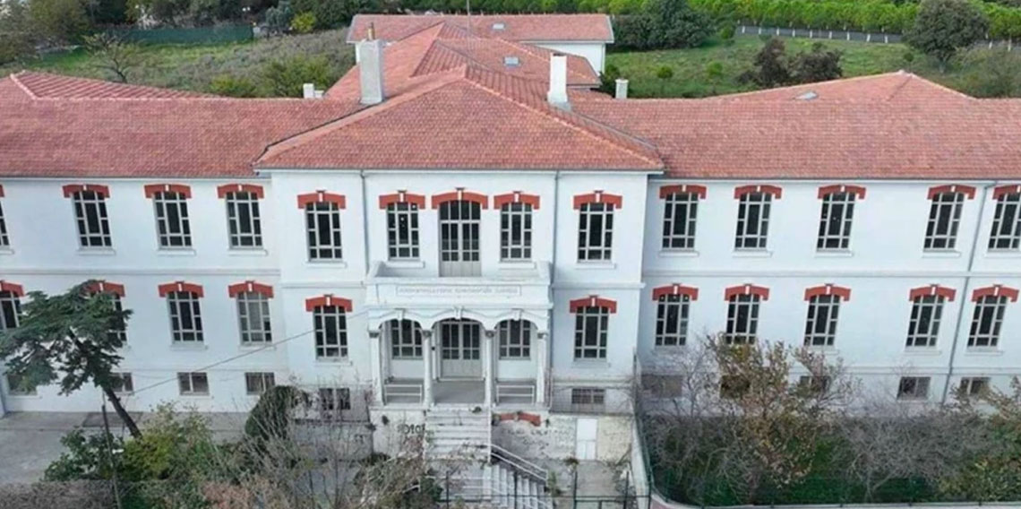 Balıklı Rum Hastanesi'ndeki sahte reçete operasyonunda üç tutuklama