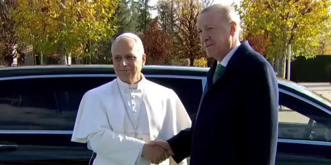Cumhurbaşkanı Erdoğan, Papa 14. Leo'yu resmi törenle karşıladı