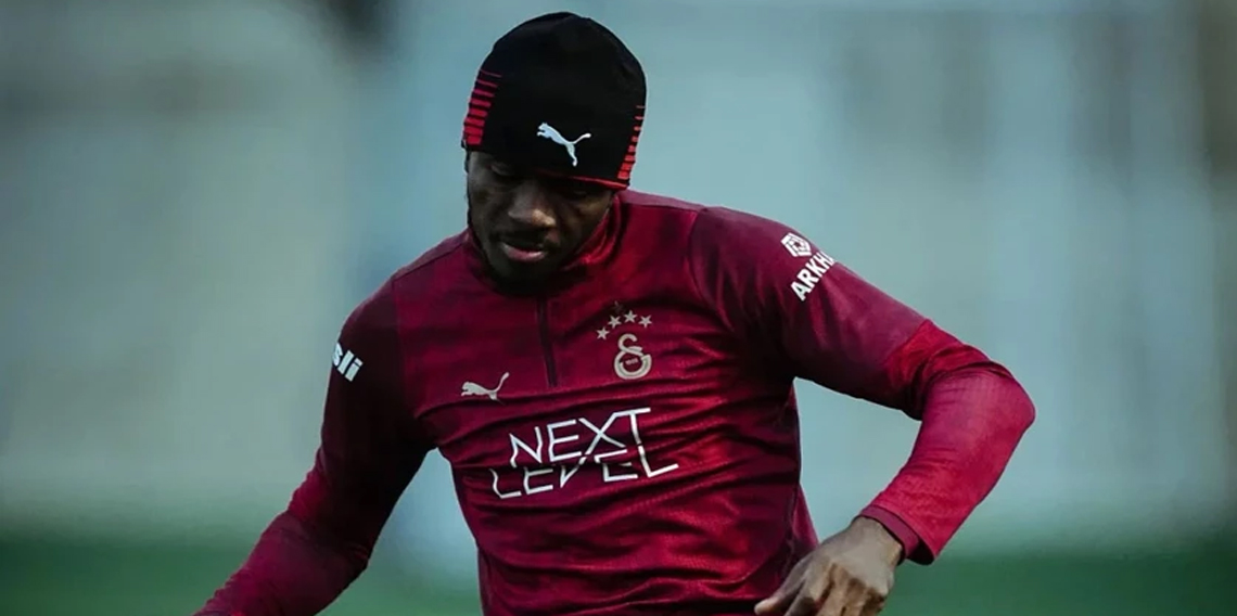 Galatasaray'da Victor Osimhen, takımla birlikte idmana çıktı