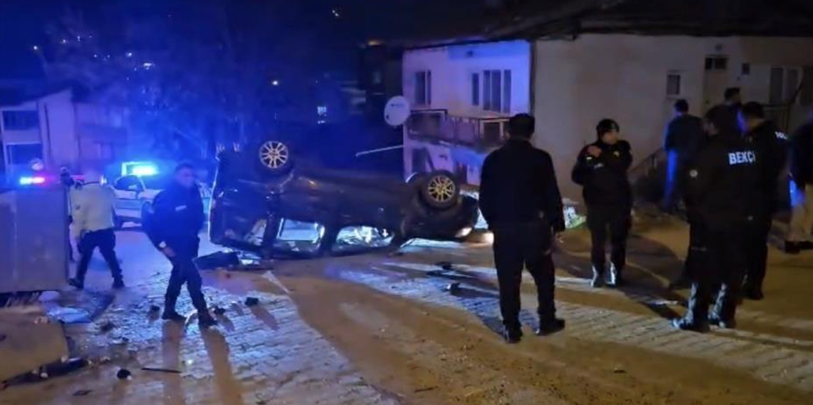 Takla atan araçtaki 5 kişi yaralandı