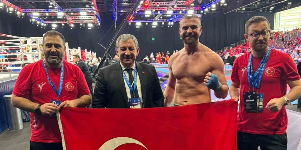 Milli kick boksçu Kadir Yıldırım Dünya Şampiyonu oldu