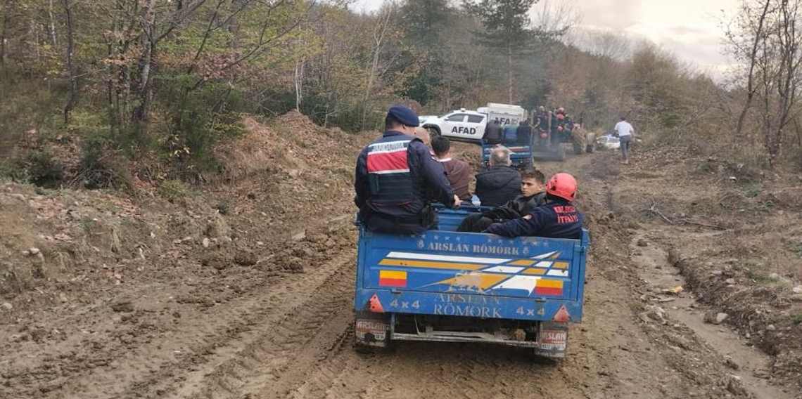 Şelaleleri gezmeye giden muhtar 30 metre yükseklikten düşerek yaralandı