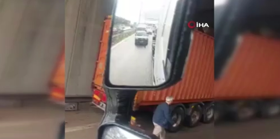 TEM’de korkunç kaza: Kendi kullandığı tırın altında can verdi