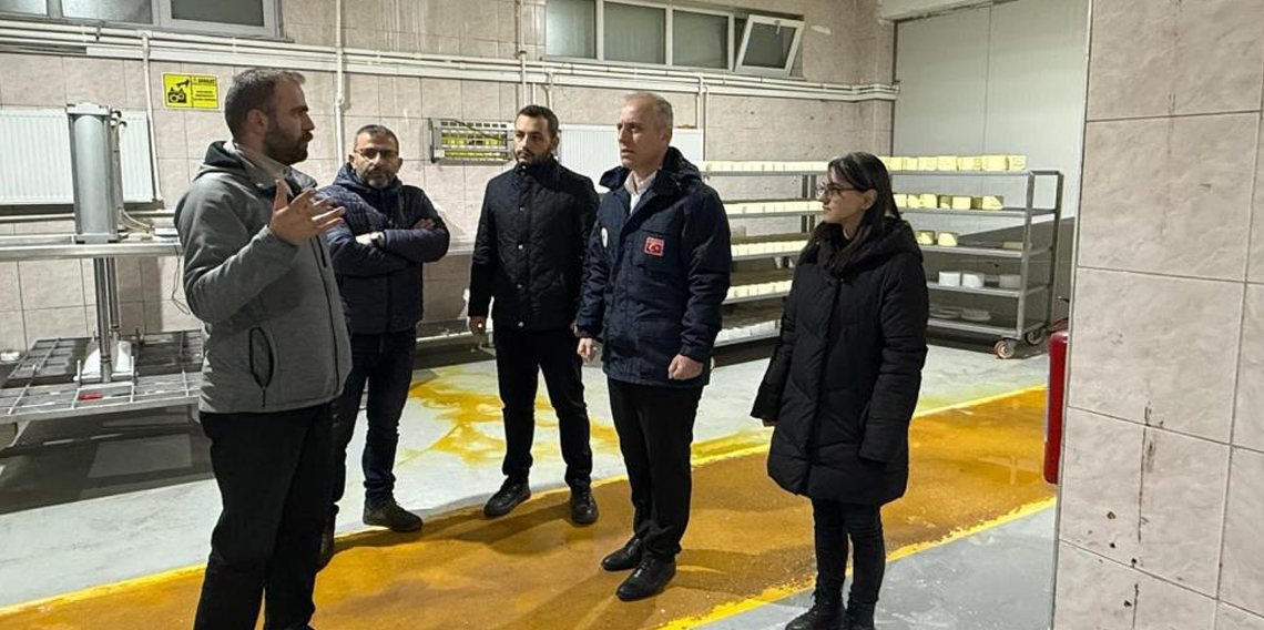 Bayburt'ta süt işleme ve peynir üretim tesisine çevre denetimi