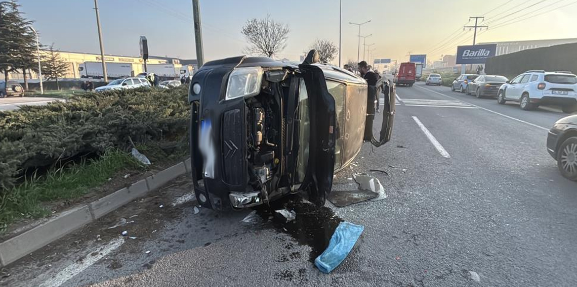 Bolu'da kontrolden çıkan otomobil devrildi: 1 yaralı
