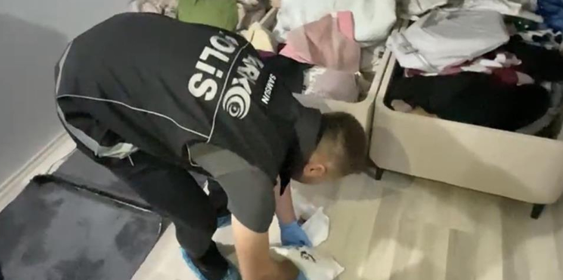 Samsun'da bazanın altında 1 kilo 727 gram metamfetamin ele geçti