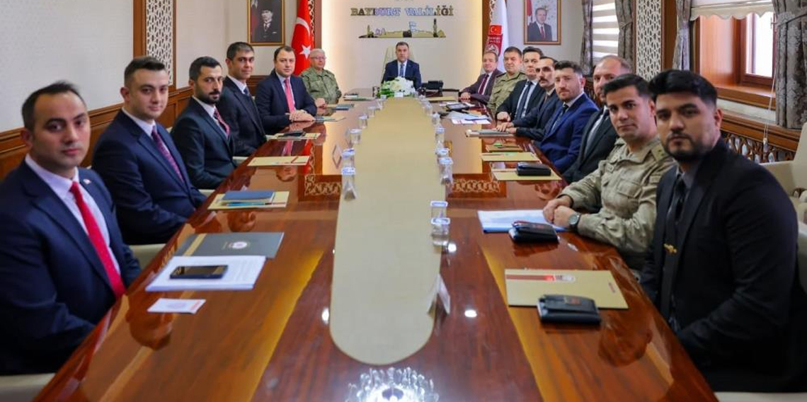 Bayburt'ta güvenlik ve asayiş tedbirleri masaya yatırıldı