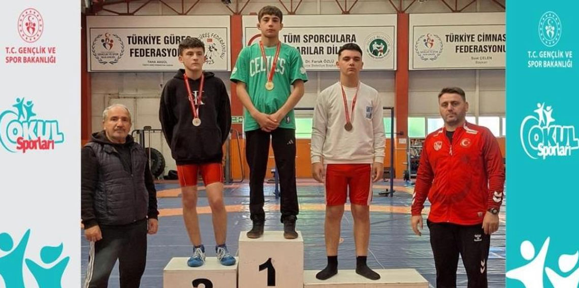 Minderde kıyasıya mücadele edildi