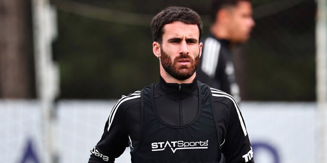 Rafa Silva takımdan ayrı özel hoca ile çalıştı!