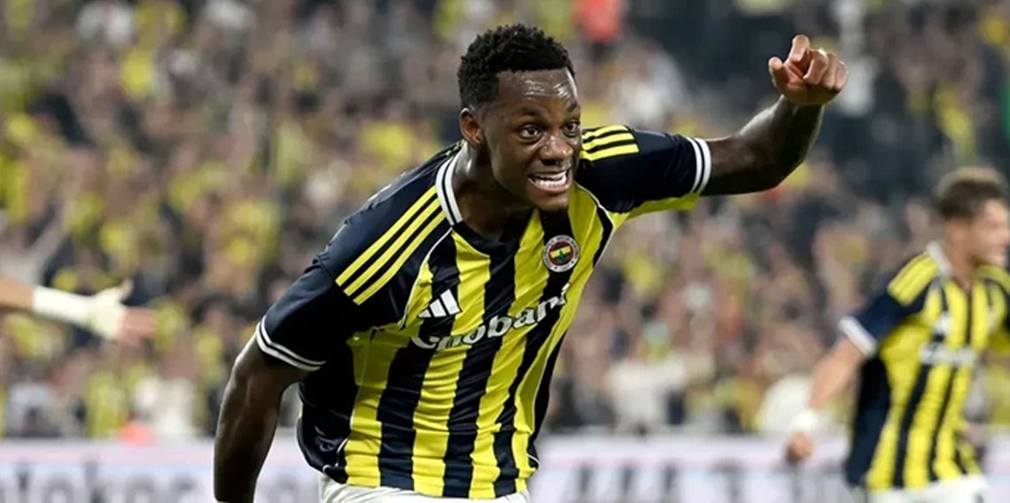 UEFA'dan Jhon Duran'a 2 maç ceza!