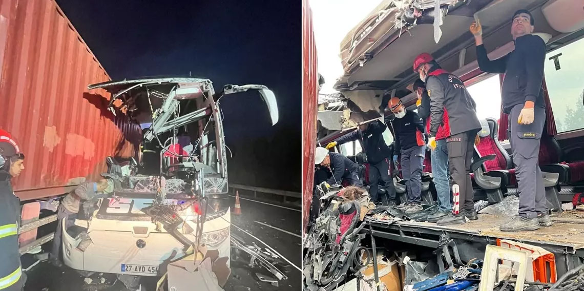 Osmaniye'de yolcu otobüsü, tıra arkadan çarptı: 7 ölü, 11 yaralı