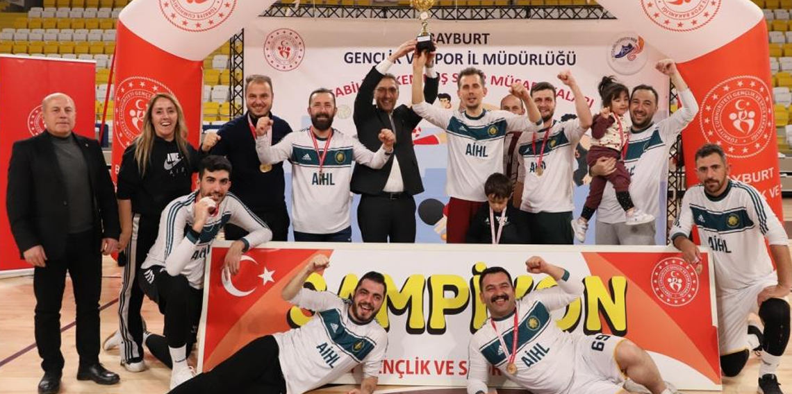 Kurumlar Arası Voleybol Turnuvası’nın şampiyonu Milli Eğitim Müdürlüğü oldu