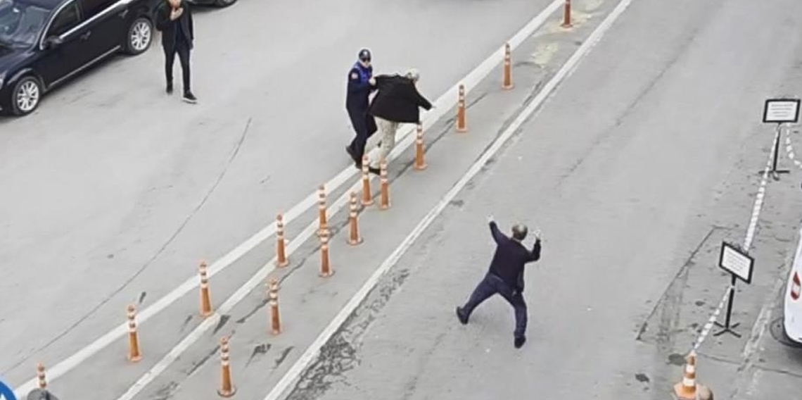 Samsun'da iki yaşlı adamın kavgasını araya girenler önledi