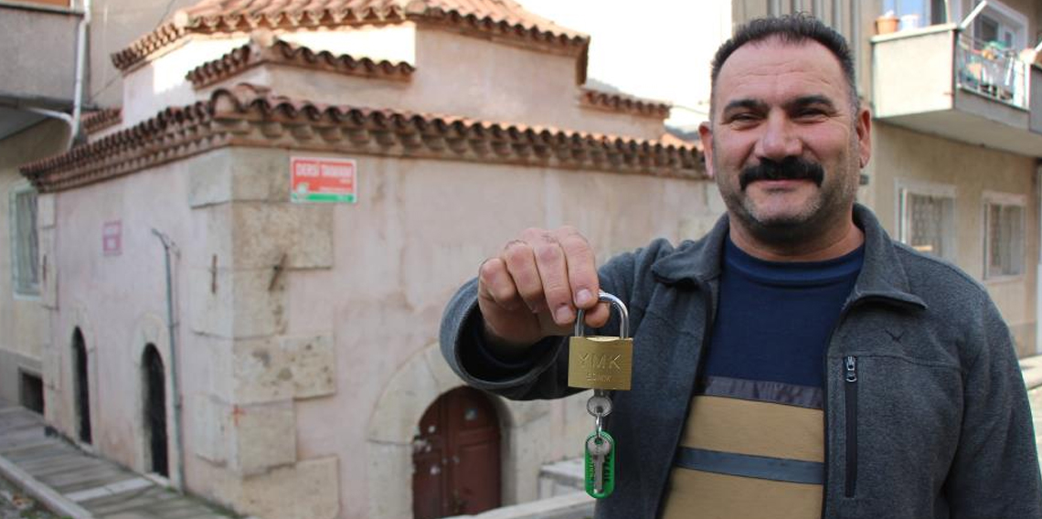 Amasya'da kapısına kilit vurulan 9 türbeden 5'i yeniden ziyarete açıldı