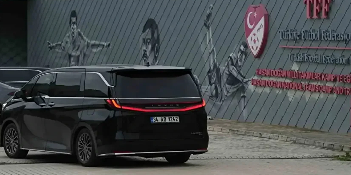 Beşiktaş Başkanı Serdal Adalı’dan Riva’ya çıkarma!