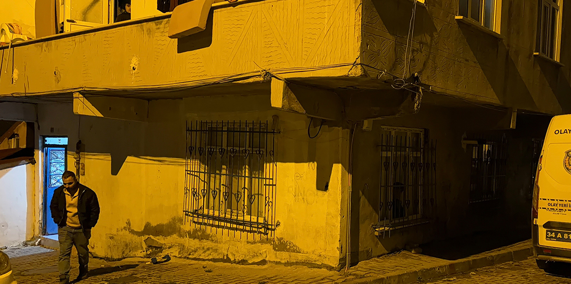 Arnavutköy’de silahlı gasp dehşeti