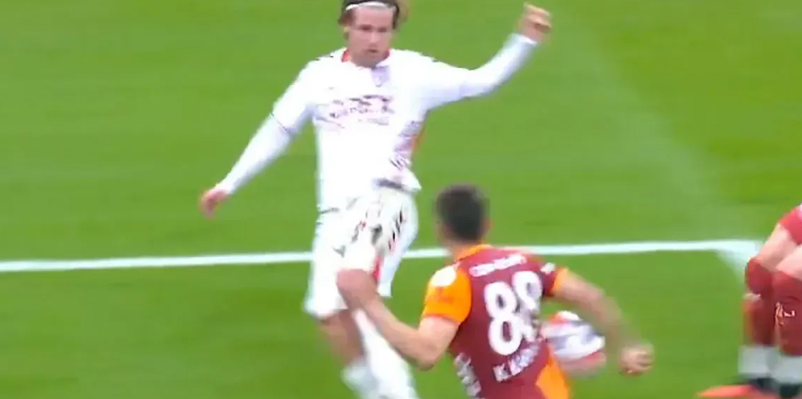 Galatasaray-Samsunspor maçındaki o pozisyon VAR kayıtlarında yer almadı