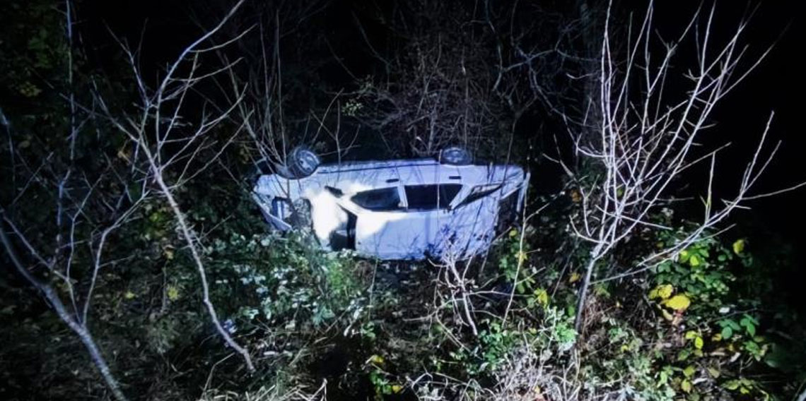 Artvin’de otomobil uçuruma yuvarlandı: 4 yaralı
