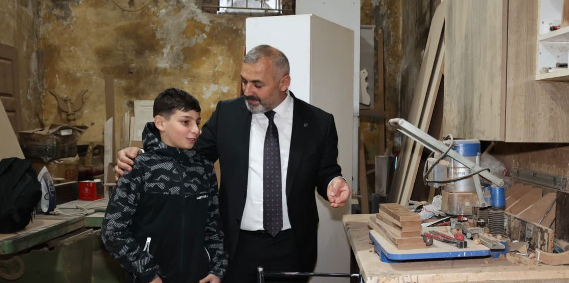 Hamza Bilgin Arsin esnafının sorunlarını dinledi