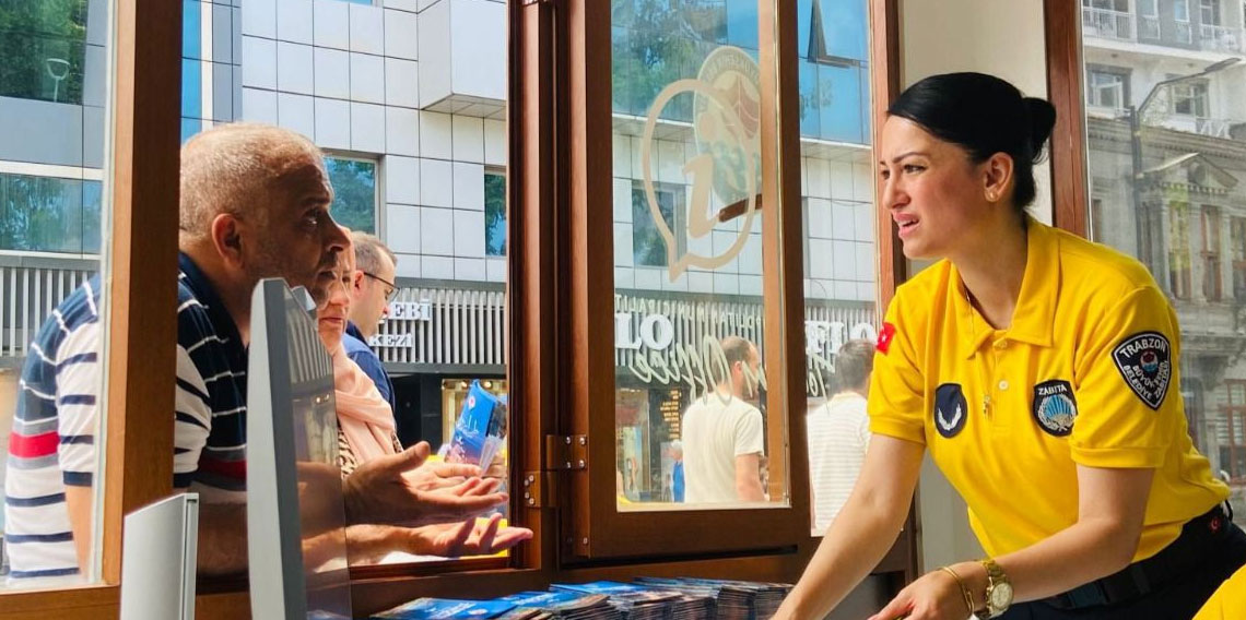 Trabzon'da Binlerce Turiste Yardım Ettiler