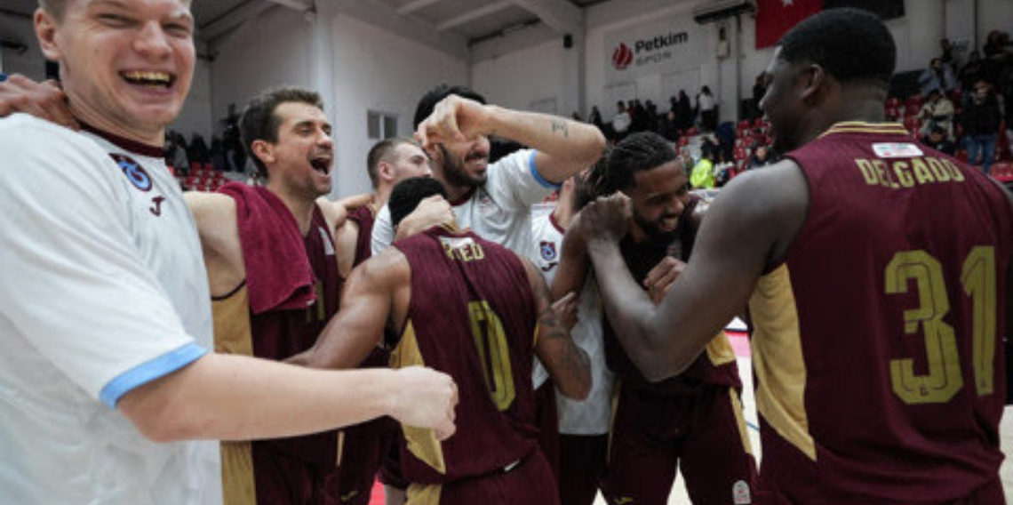 Potada fırtına esiyor 