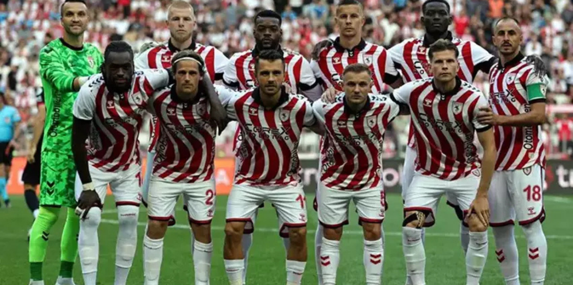 Samsunspor evinde Başakşehir'i ağırlıyor