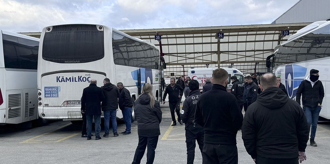 Uyuyor zannedilen yolcunun öldüğü anlaşıldı