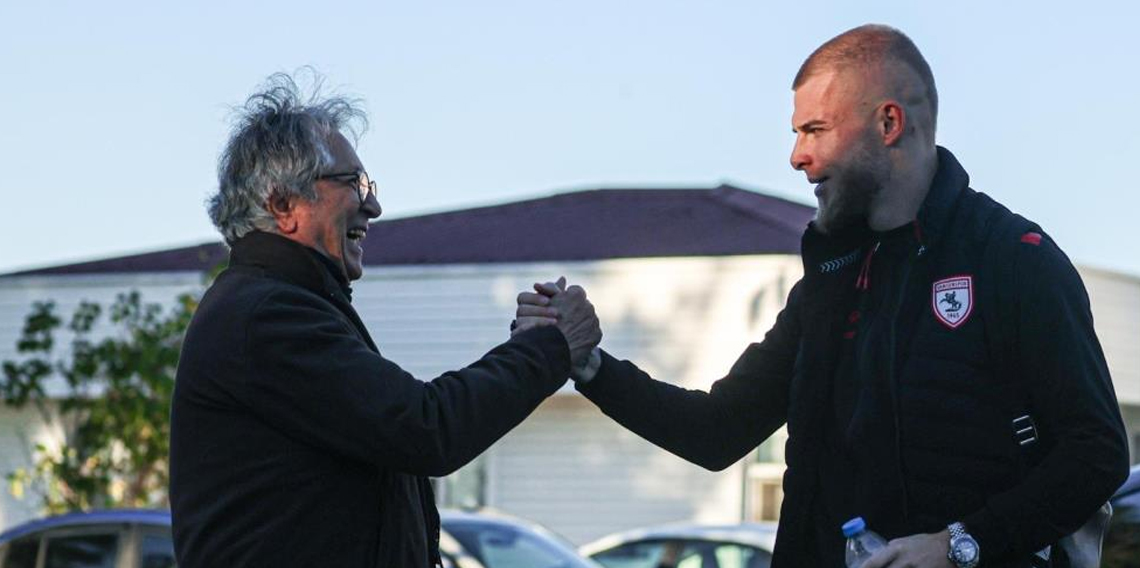 Samsunspor, UEFA Konferans Ligi'nde ilk 8 için Almanya'ya uçtu