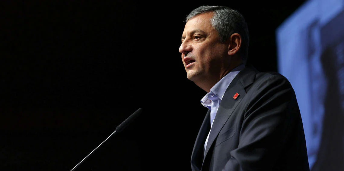 Özgür Özel'den PES Liderler Toplantısı’nda İngiliz İşçi Partisi'ne tepki